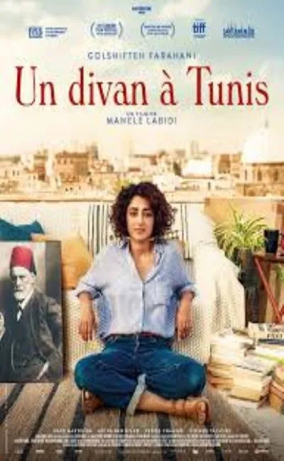 Un divan à Tunis (2020)
