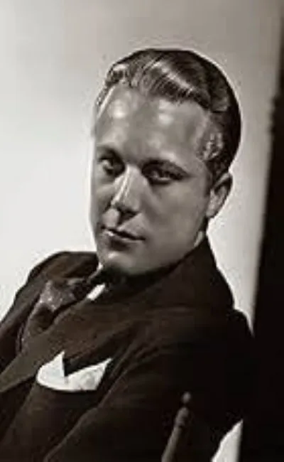 Gene Raymond